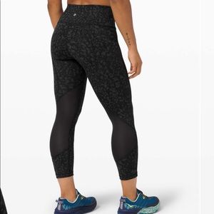 Lululemon Pace Rival High Rise Crop 22” - Sz 6